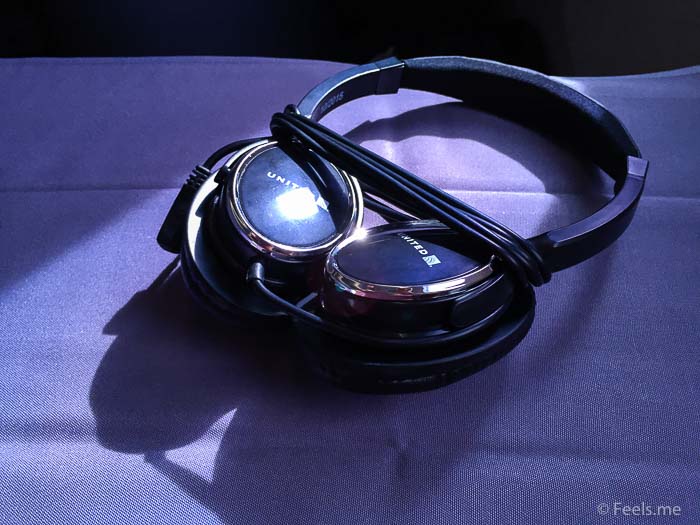 United UA2 SIN SFO: Active Noise Cancelling Headphones