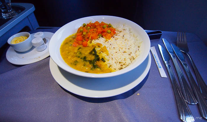 United UA2 SIN SFO: Indian rice with dal