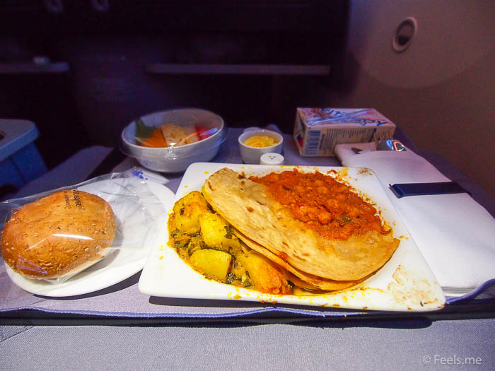 United UA2 SIN SFO: Prata and Potato Curry Breakfast