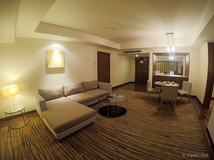 Hyatt Regency Kinabalu, Regency Suite Living Room