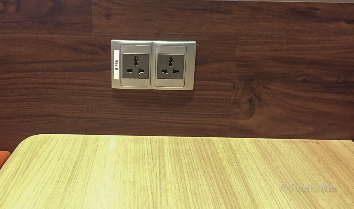 SATS Lounge Singapore Changi Terminal 1 Power Outlet